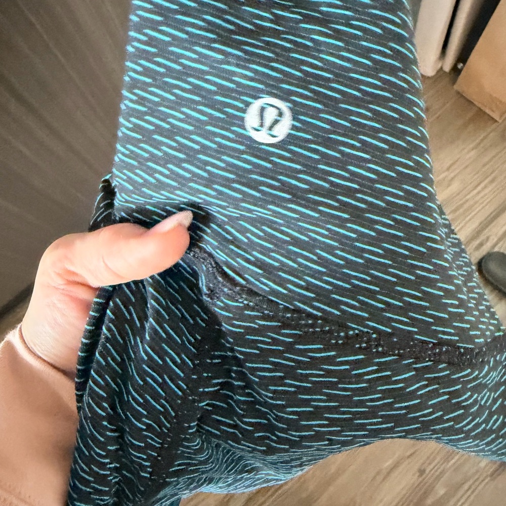 Lululemon High Times Pant (Luxtreme) Score Jacquard Black Indian Ocean Size 4 - Picture 12 of 16